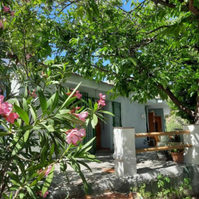 Alpujarra Guesthouse, remote off-grid mountain accommodation Cáñar